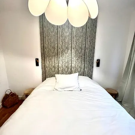 Les Suites Du Beffroi Calais Buitenkant foto
